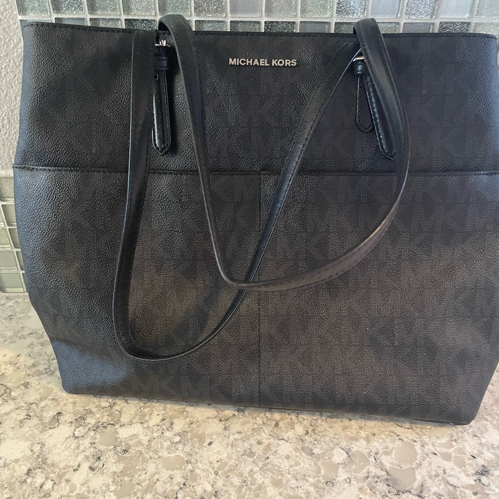 Michael Kors Tote
